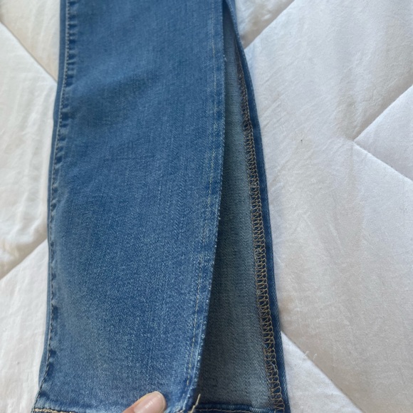 Brand new Levi’s jeans with open leg - Picture 7 of 7